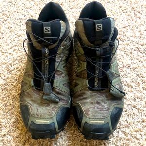 Men’s size 11 Salomon camouflage Speedcross 3